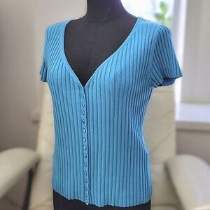 Vtg Planet sky blue ribbed V-neck short sleeve fitted cardigan